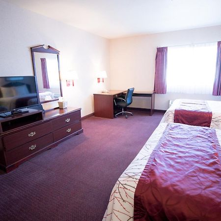 Portland Suites Airport East Fairview Ngoại thất bức ảnh