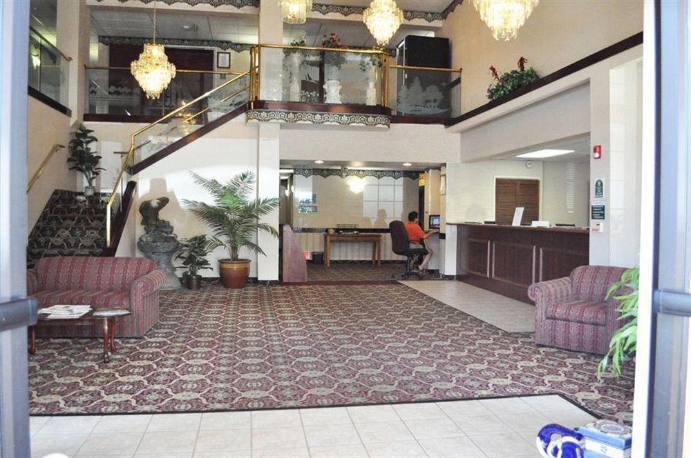 Portland Suites Airport East Fairview Ngoại thất bức ảnh
