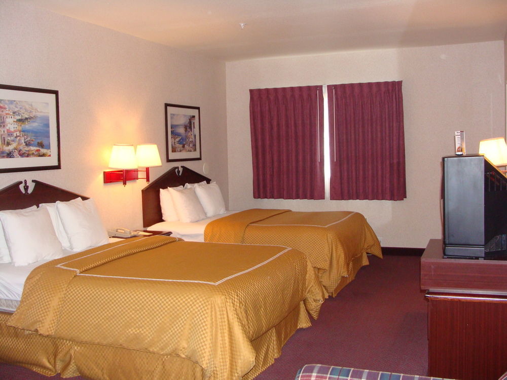 Portland Suites Airport East Fairview Ngoại thất bức ảnh