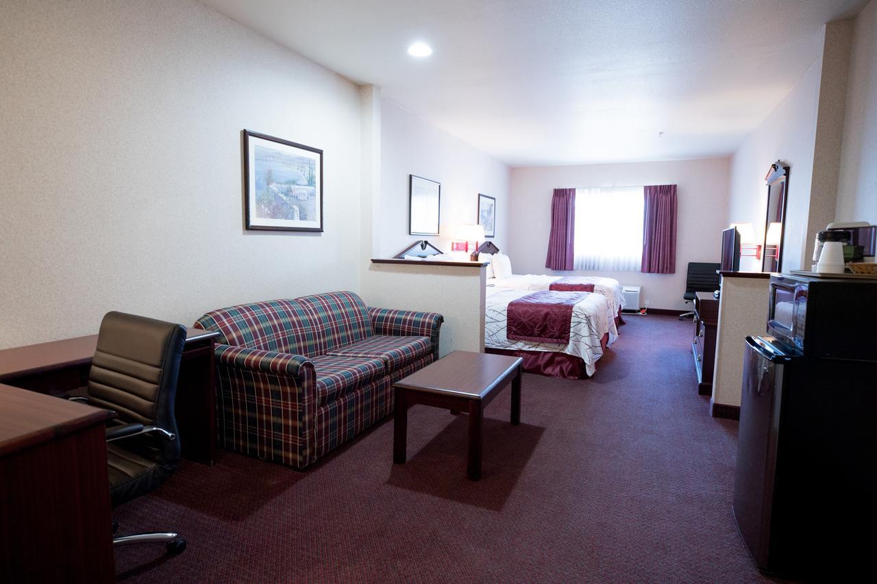 Portland Suites Airport East Fairview Ngoại thất bức ảnh