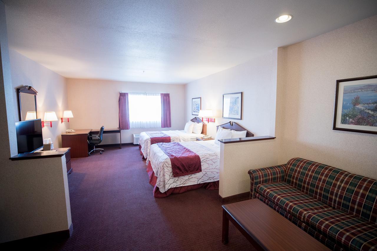 Portland Suites Airport East Fairview Ngoại thất bức ảnh