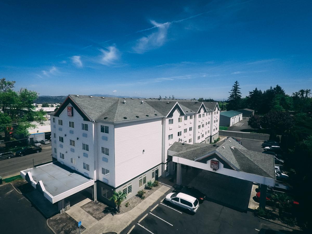 Portland Suites Airport East Fairview Ngoại thất bức ảnh