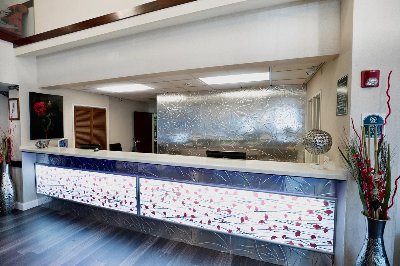 Portland Suites Airport East Fairview Ngoại thất bức ảnh